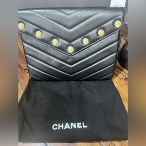 CHANEL NEW BLACK OVERSIZED WALLET OR CASE